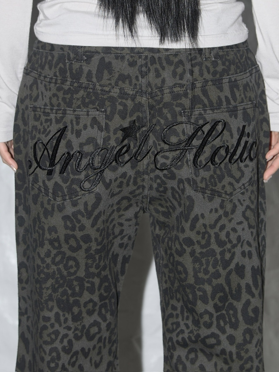 【FANCY CLUB】韓国人気/送料関税込★LEOPARD BOOTS CUT PANTS★ A'GEM/9 × .kom 『 FANCY CLUB/ファンシークラブ』 LEOPARD