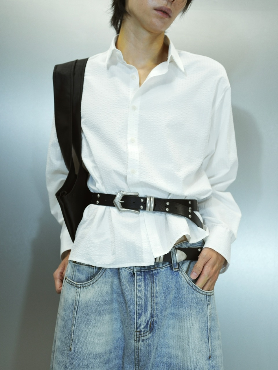 CS】CROPPED STRIPE BUTTON UP SHIRT (WHITE) | OUR BRAND,Chikashitsu