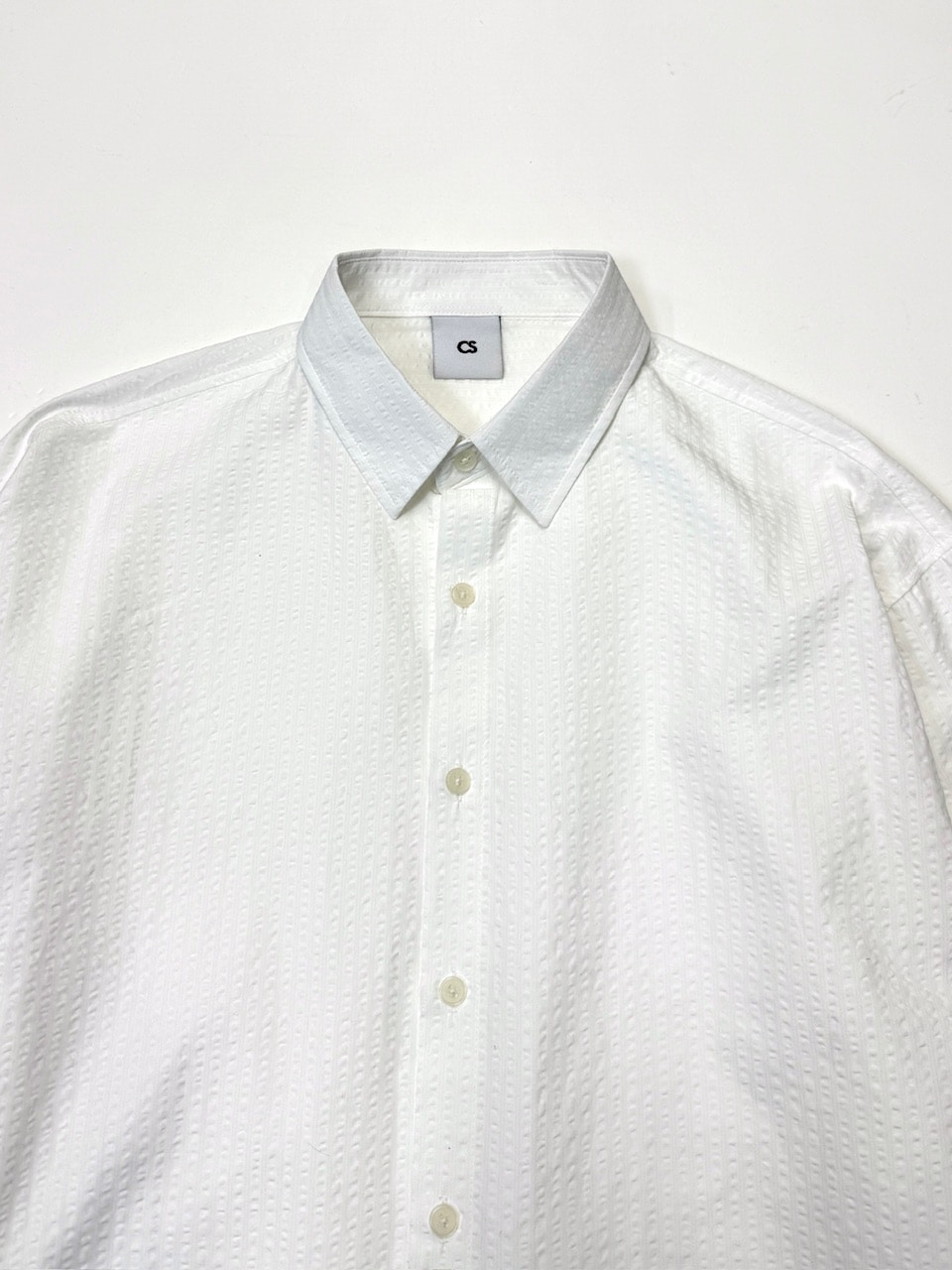 Chikashitsu + CS ストライプシャツ CS】CROPPED STRIPE BUTTON UP SHIRT (WHITE) | OUR BRAND
