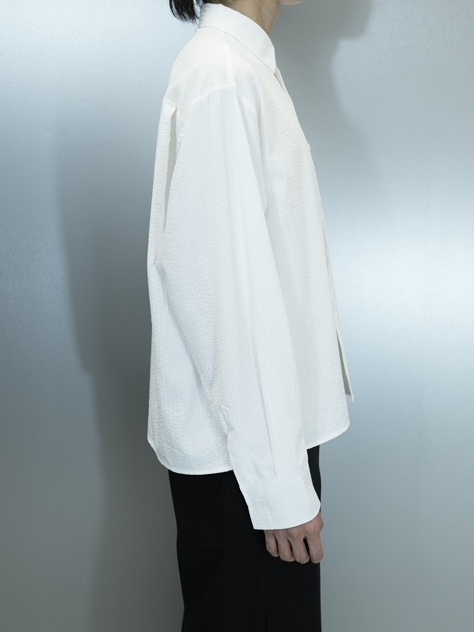 Chikashitsu + CS ストライプシャツ CS】CROPPED STRIPE BUTTON UP SHIRT (WHITE) | OUR BRAND