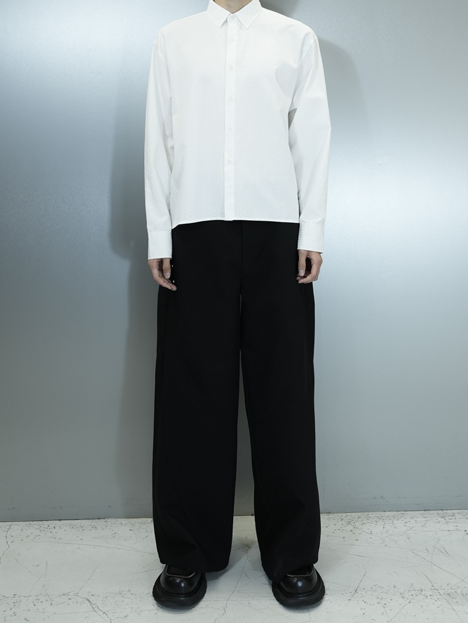 Chikashitsu + CS ストライプシャツ CS】CROPPED STRIPE BUTTON UP SHIRT (WHITE) | OUR BRAND