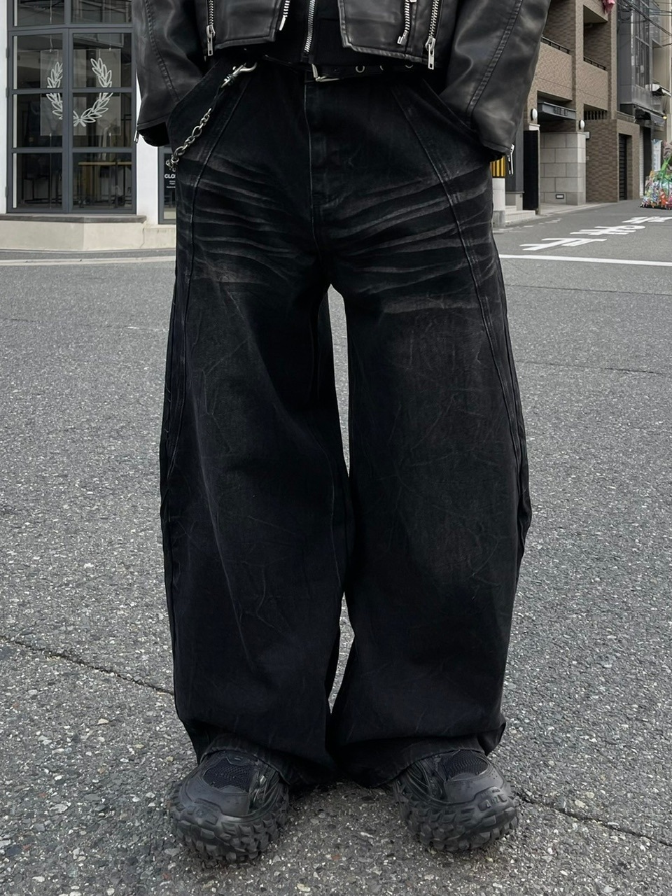 受注制【Chikashitsu +】curve stitch wide denim pants
