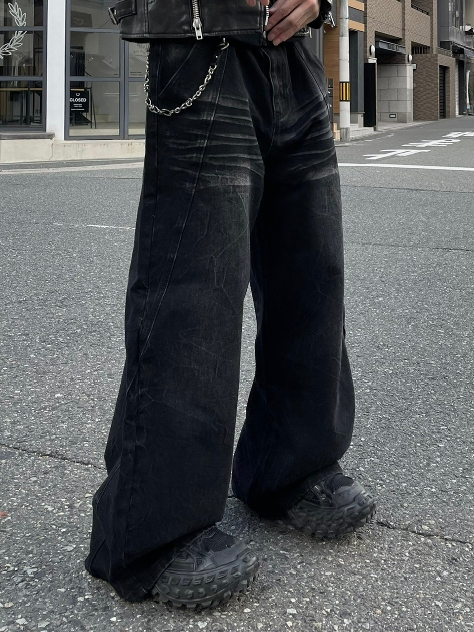 受注制【Chikashitsu +】curve stitch wide denim pants