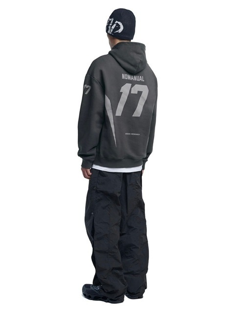 【NOMANUAL】 ★ 17 FOOTBALL HOODIE ★ 大人気 NOMANUAL】17 FOOTBALL HOODIE | OUR BRAND,NOMANUAL | PRESSING