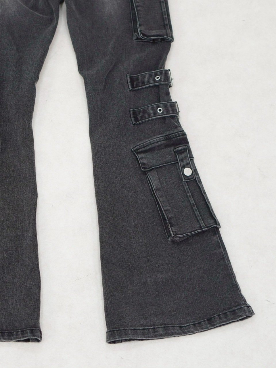 【NMTXU】flare cargo denim pants / 【エヌエムティーエックスユー】ウォッシュドフレアカーゴデニムパンツ