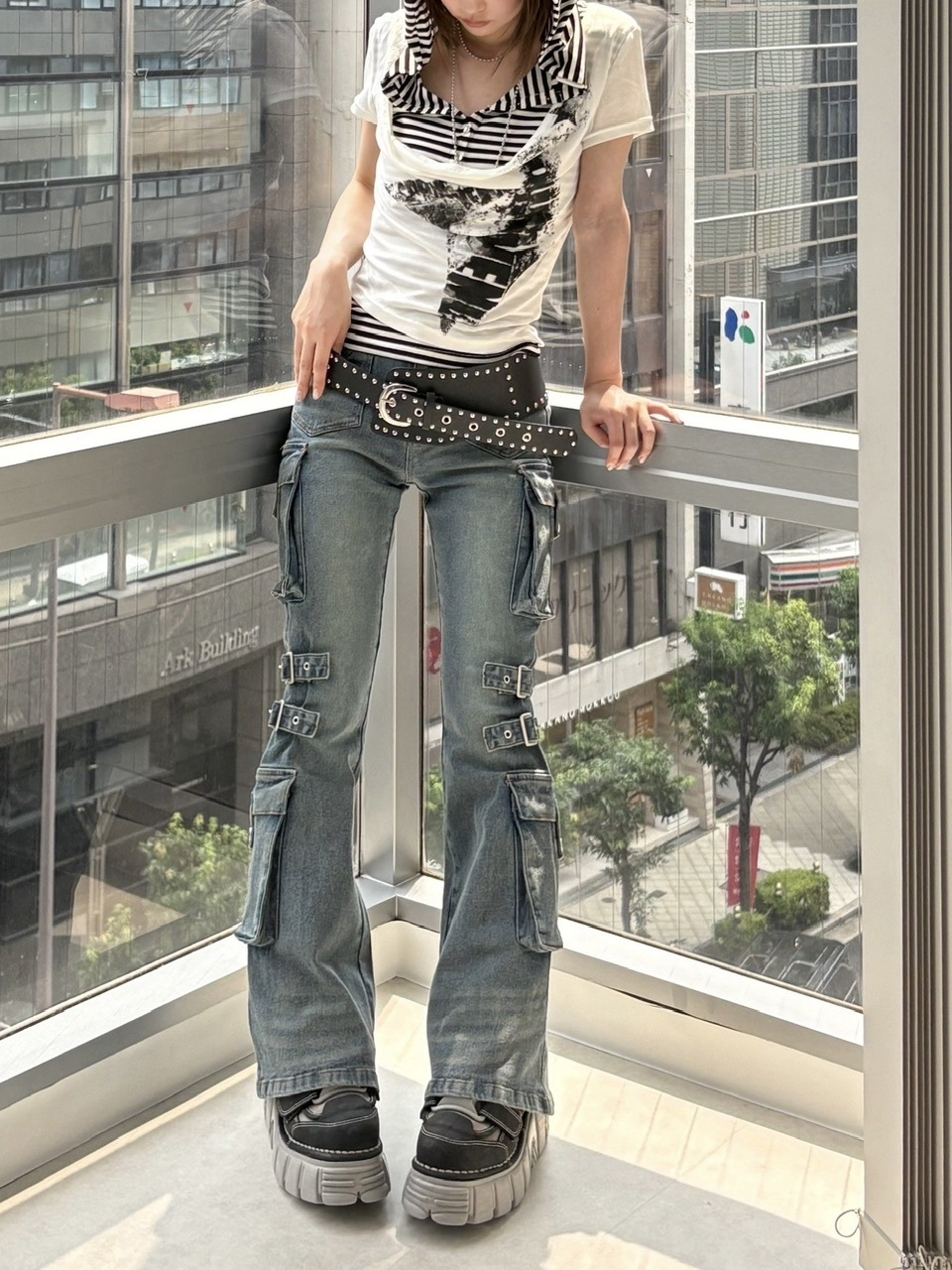 【NMTXU】flare cargo denim pants / 【エヌエムティーエックスユー】ウォッシュドフレアカーゴデニムパンツ