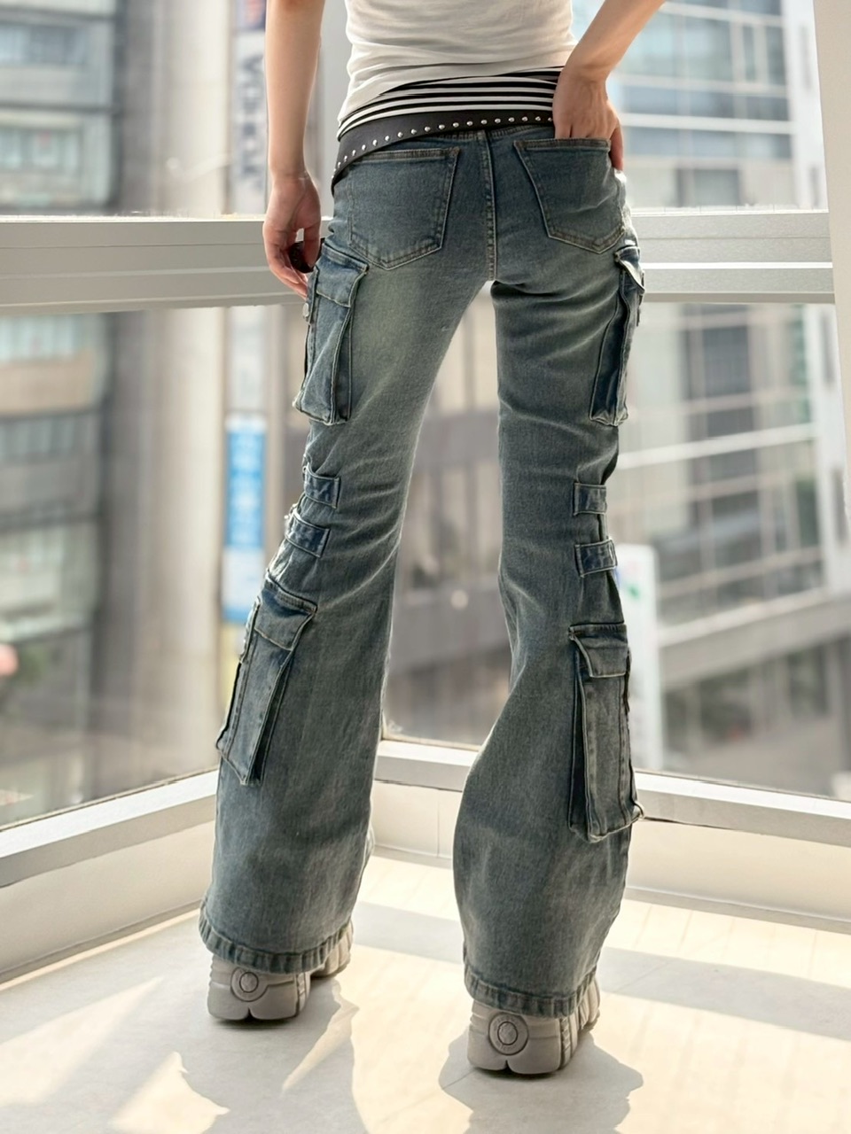 【NMTXU】flare cargo denim pants / 【エヌエムティーエックスユー】ウォッシュドフレアカーゴデニムパンツ