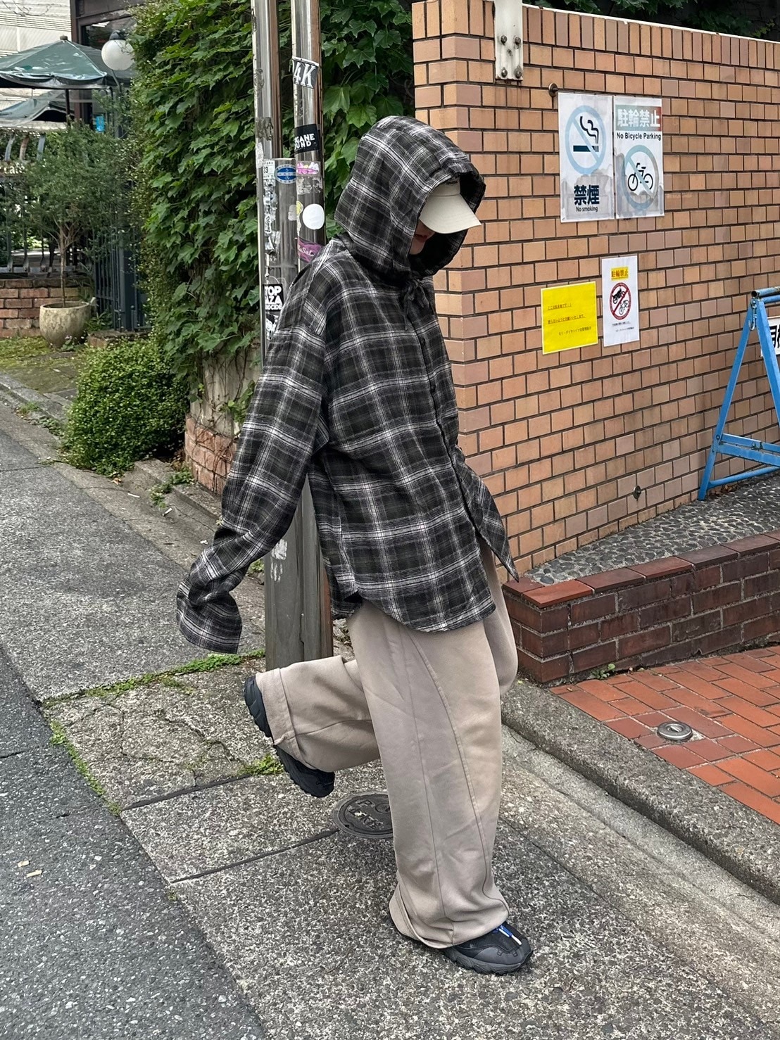 受注制【Chikashitsu +】glen check hooded shirt (2color