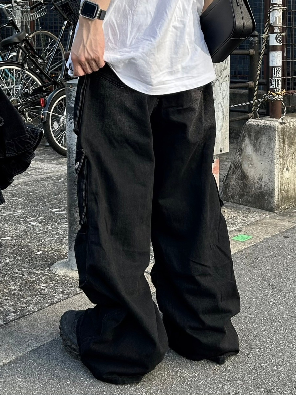 大阪店WEB限定受注制【Chikashitsu +】multi pocket cargo denim pants