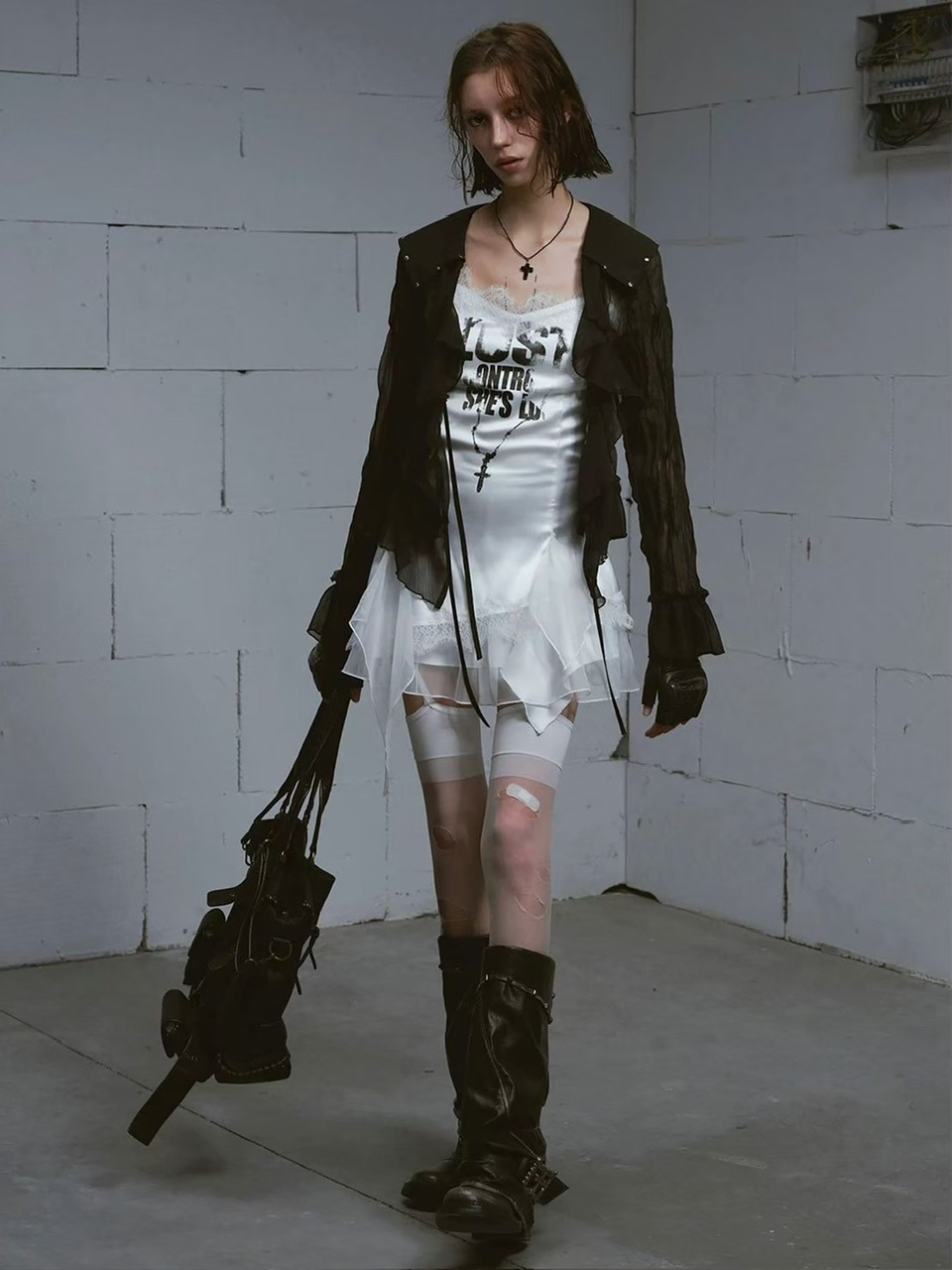 ワンピース S lace up camisole dress THEREDTHREAD / ザレッドスレッド】S lace up camisole dress