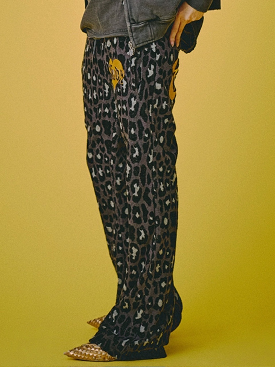 【GALFY】フユGAL 豹パンツ