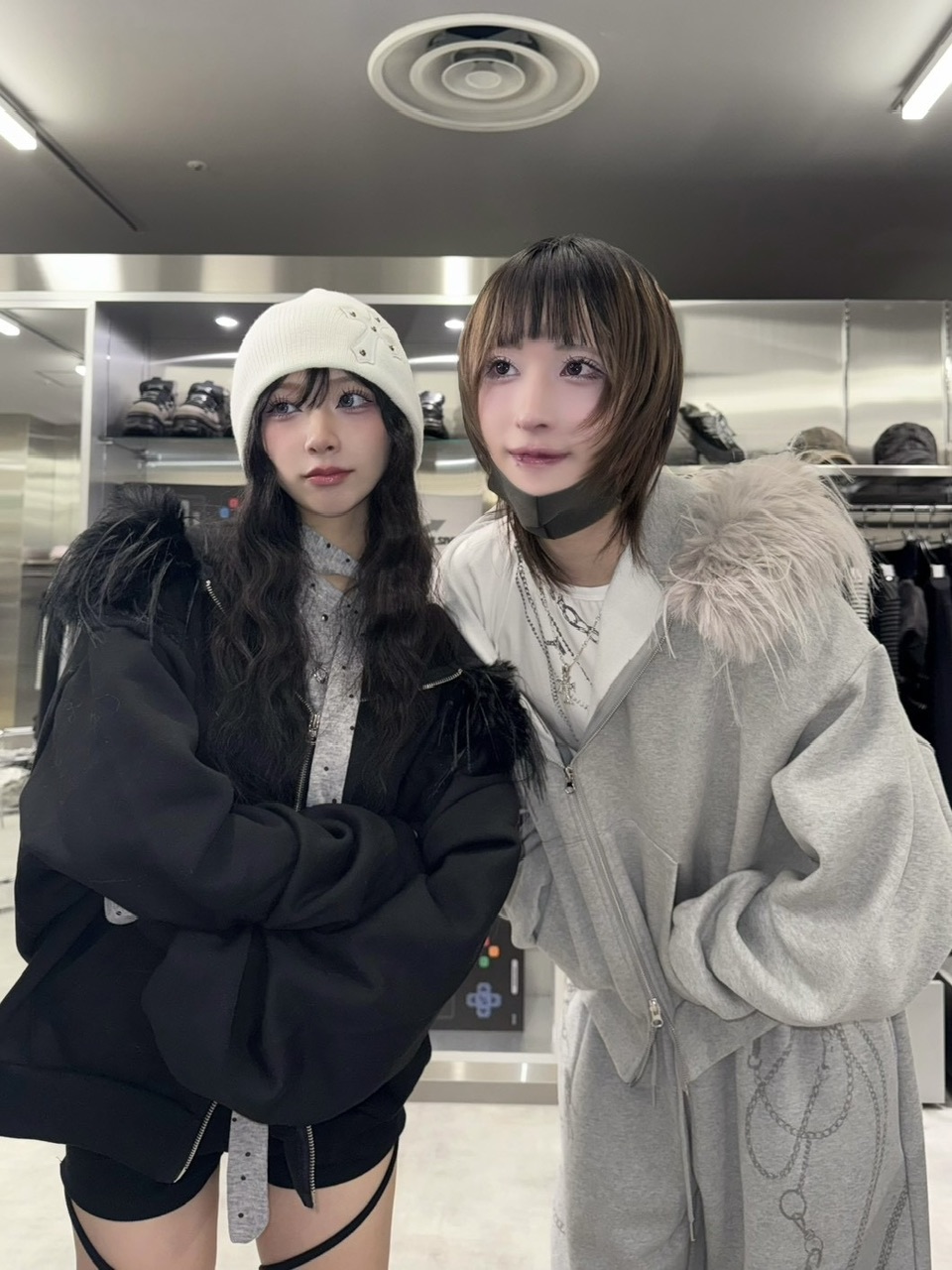 受注制【nmtc +】simple fur zip up hoodie 【エヌエムティーシー