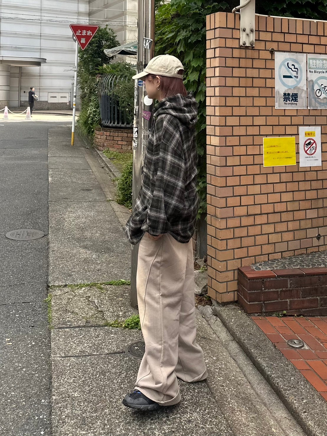 【Chikashitsu +】pigment wash buggy sweat pants (2color)