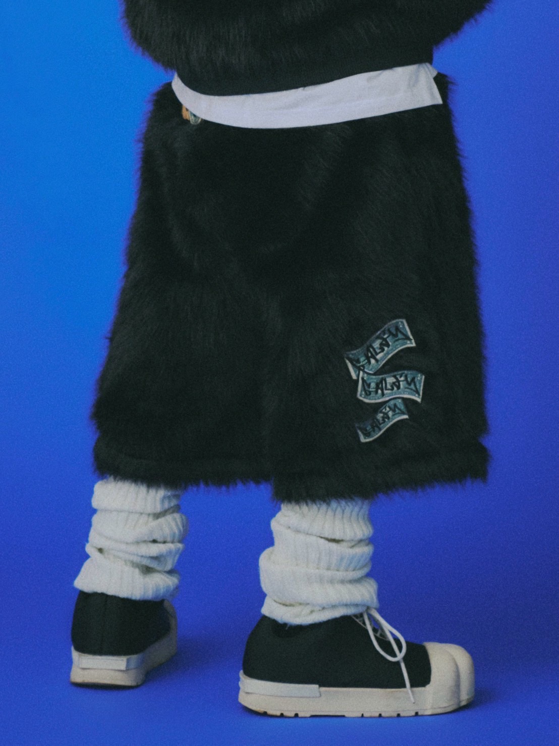 Tanm '' 八分丈 ショーツ 中国新鋭 タオバオ 毛 ファー フェイクファーショーツ（ショート・ハーフパンツ）｜HARDY NOIR