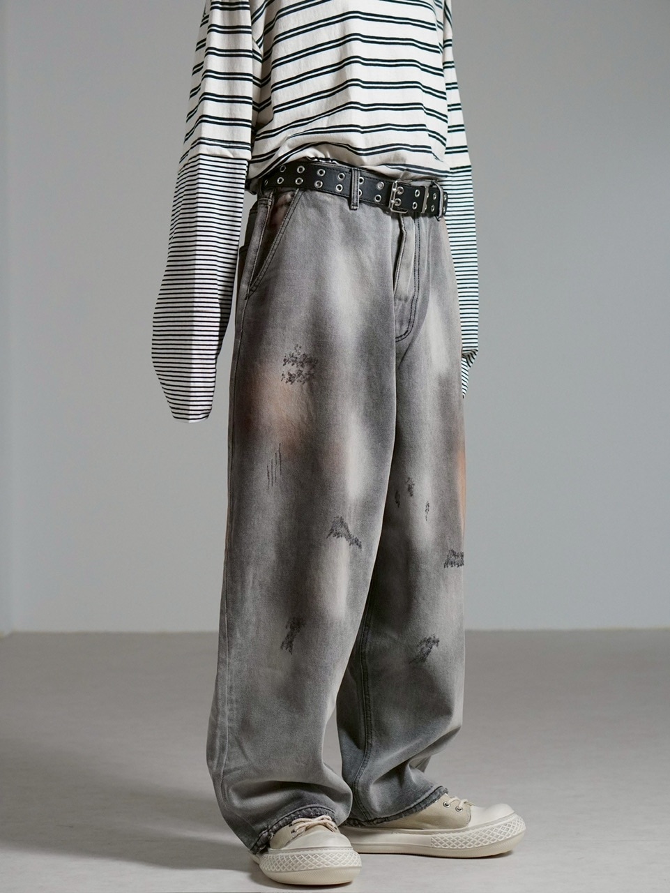 デニム・ジーパン Crunchy Rivet Point Balloon Pants Chikashitsu +】point wash balloon denim pants (2color