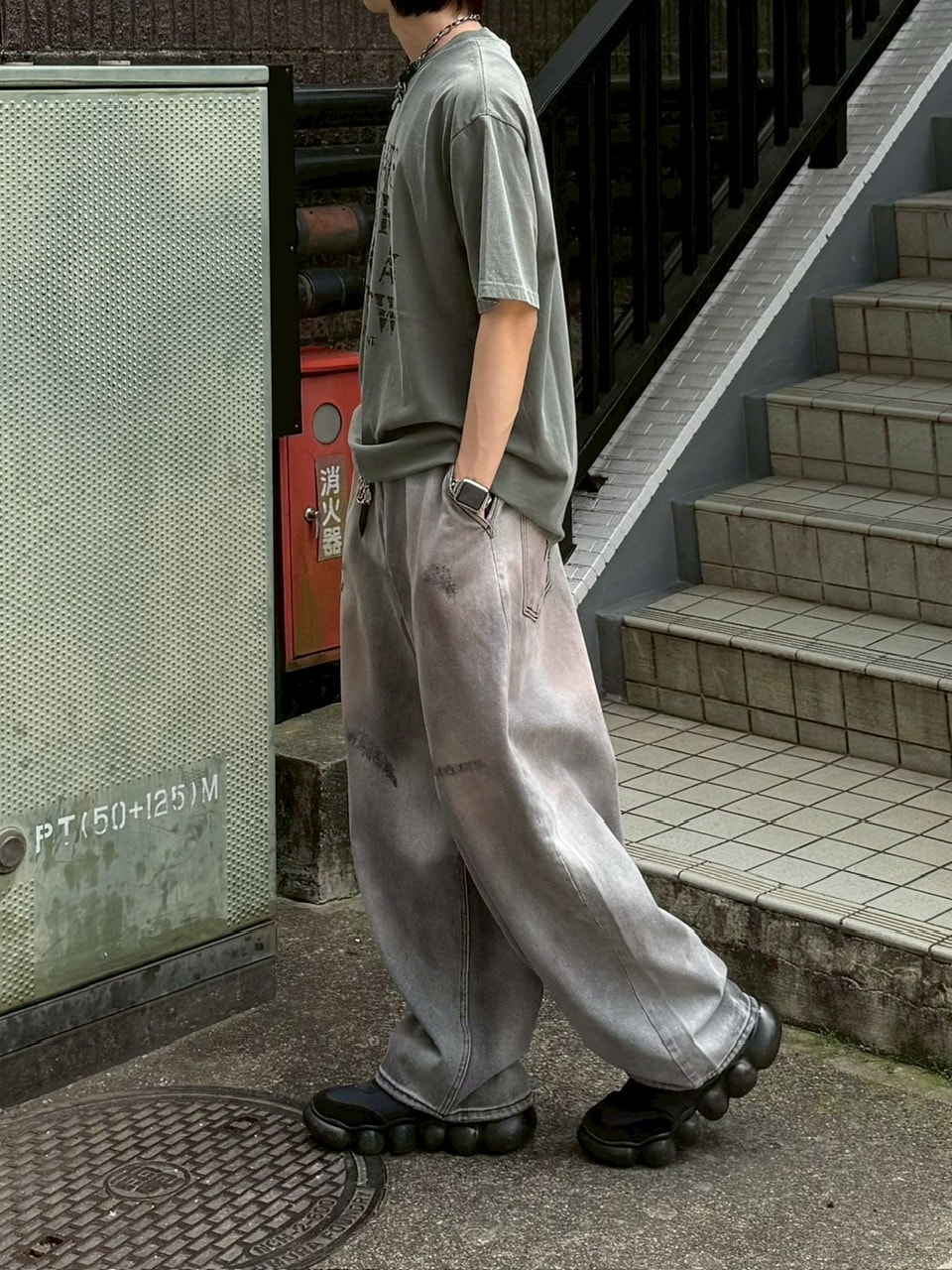 【Chikashitsu +】wash balloon denim pants Chikashitsu +】point wash balloon denim pants (2color