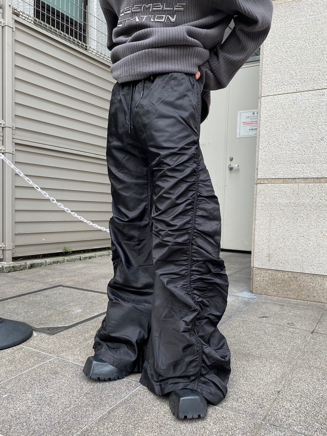 受注制【Never mind the XU】shirring balloon pants | OUR BRAND