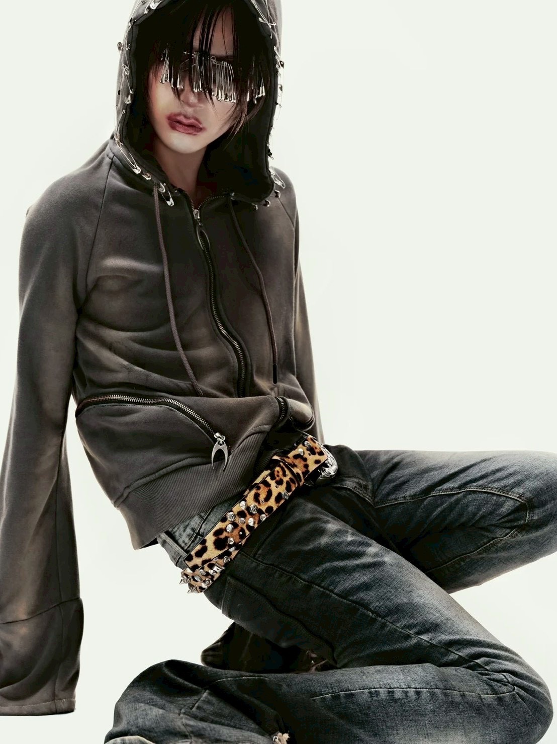 12/8 21:00 発売【Cozy world Wide】Cozy waxed brown zip up hoodie