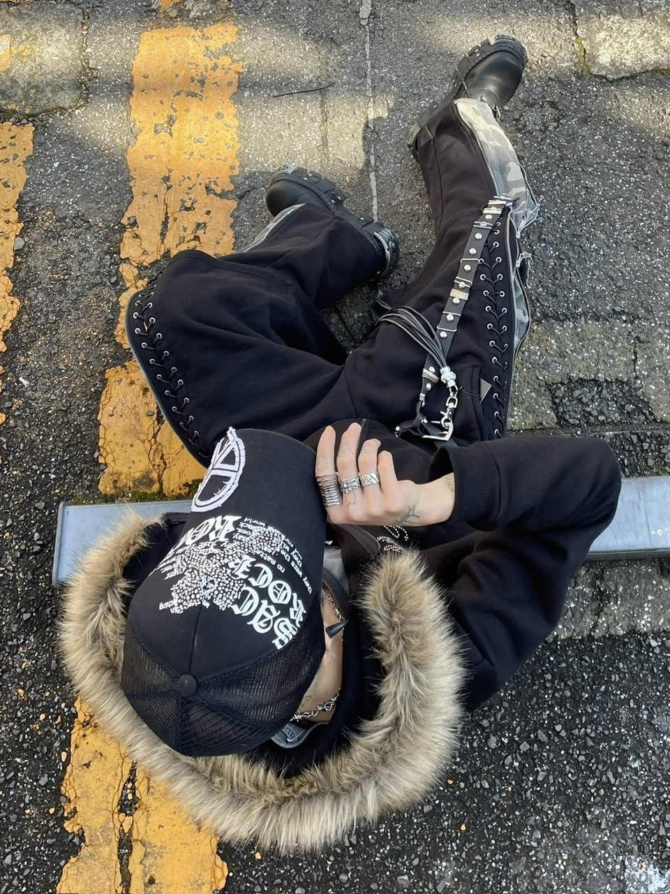 Never mind the XU】fur zip up hoodie (2color) | OUR BRAND,Never