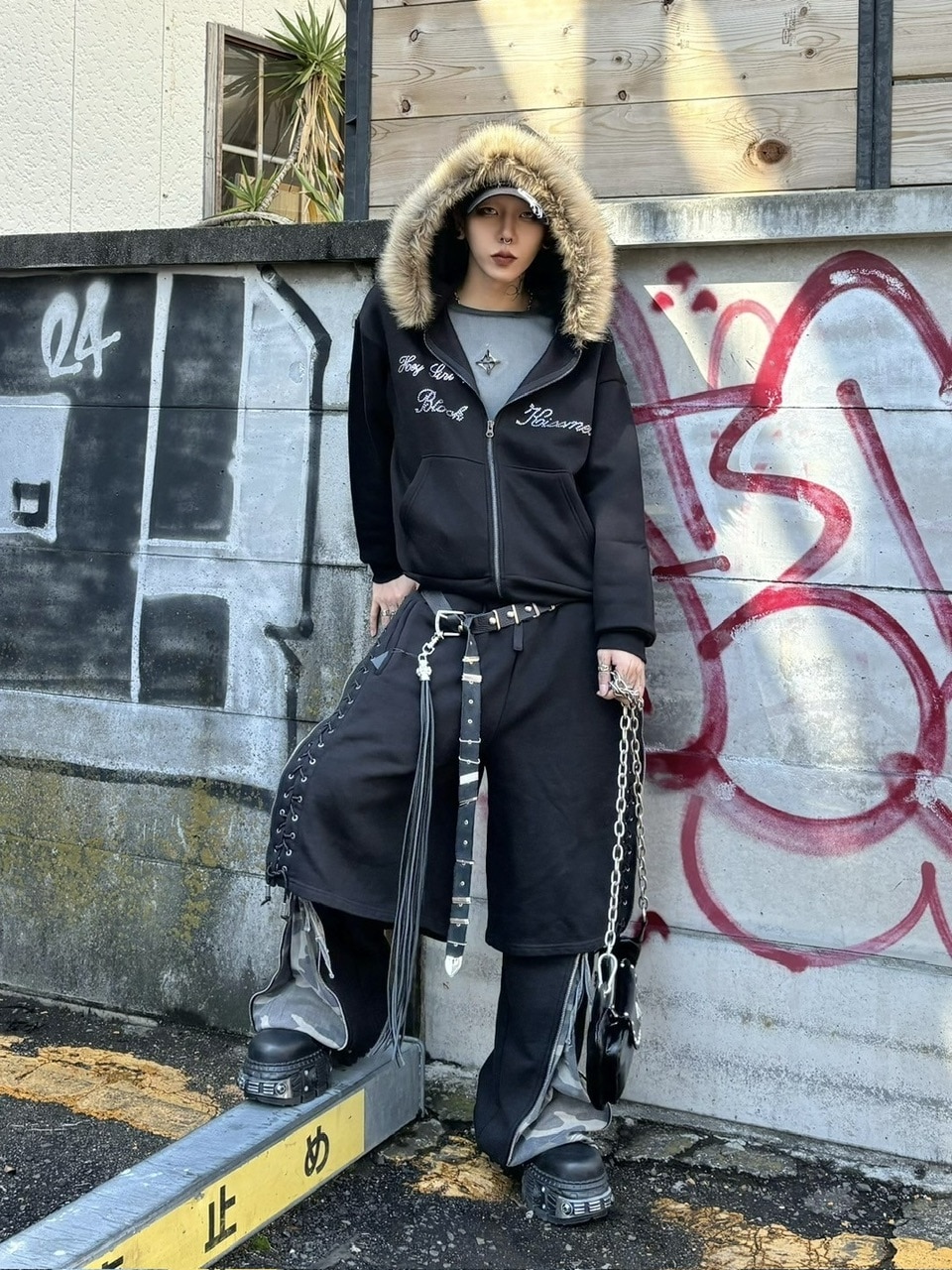 Never mind the XU】fur zip up hoodie (2color) | OUR BRAND,Never