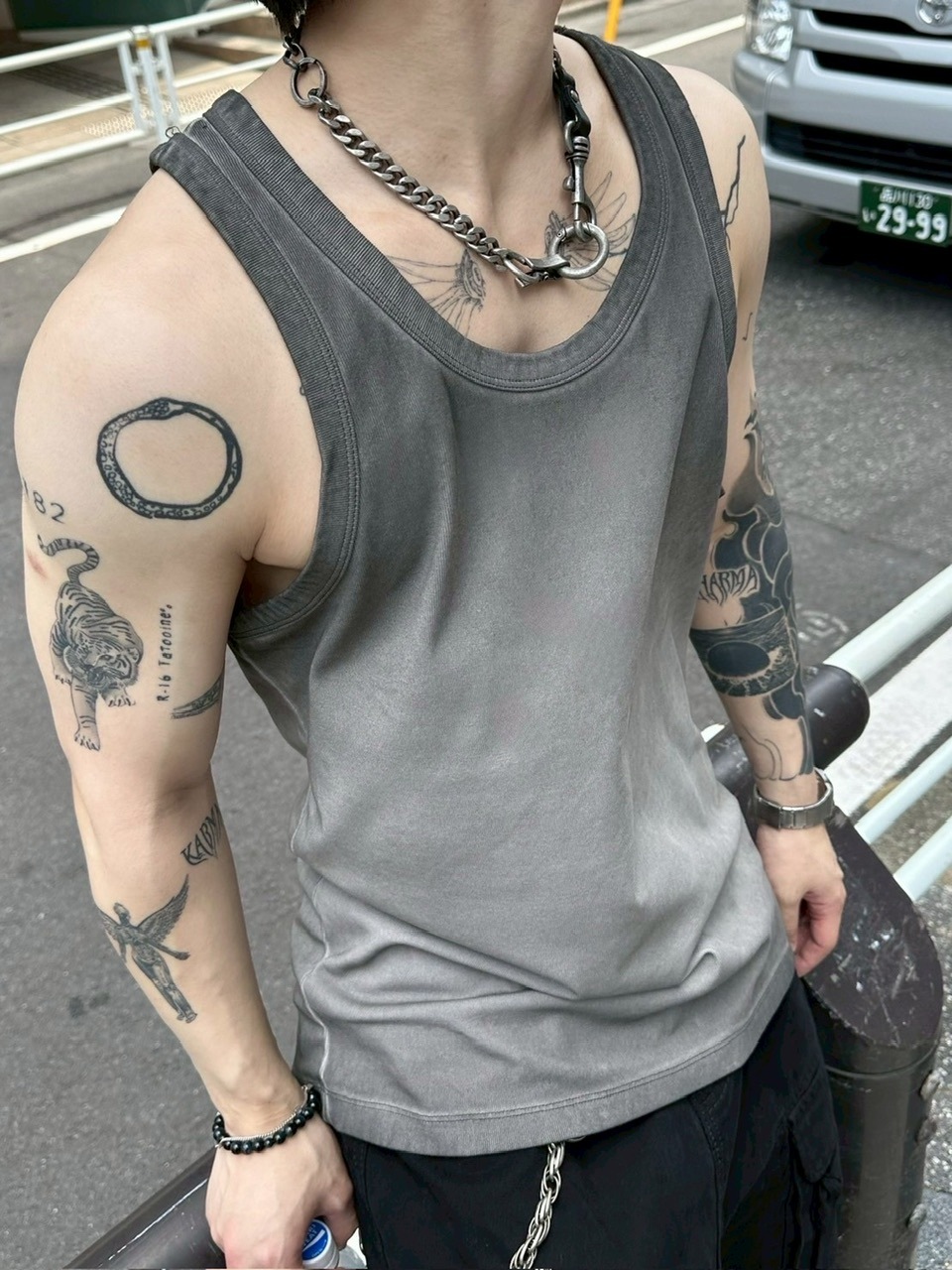 受注制【Chikashitsu +】dirty wash sleeveless