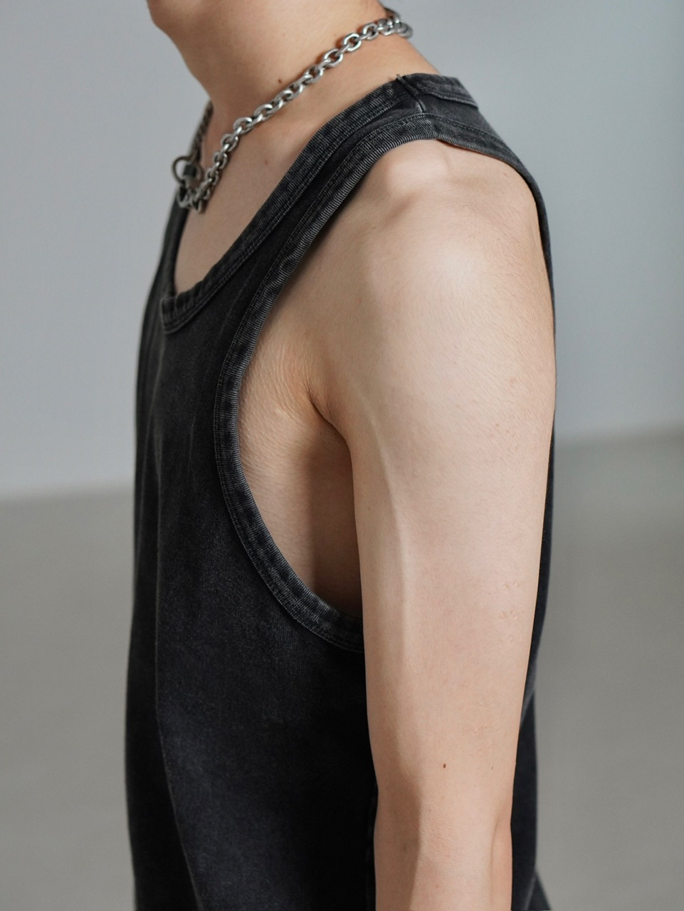 受注制【Chikashitsu +】dirty wash sleeveless