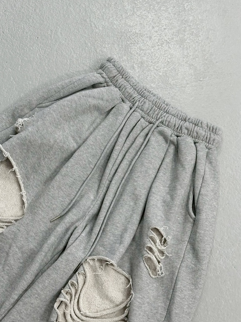 ★TWICE着用BRAND★LUV IS TRUE★VL HALF PANTS ☆TWICE着用BRAND☆LUV IS TRUE☆VL HALF PANTS (LUV IS TRUE