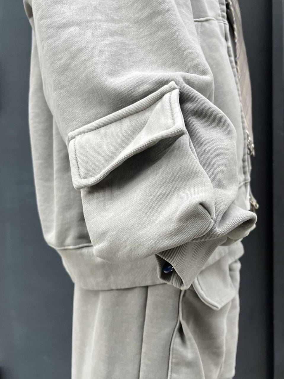 ユピー Never mind the XU】pocket cargo zip hoodie (2color