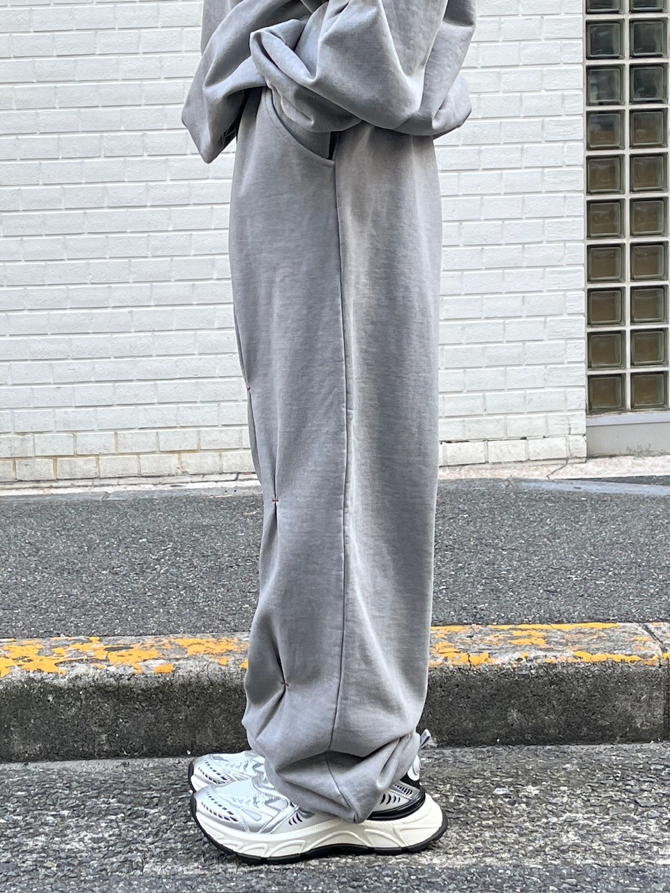 【新品・未使用】ballaholic \"sweat pants\" ballaholicから新作スウェットセットアップが10月31日(土)登場