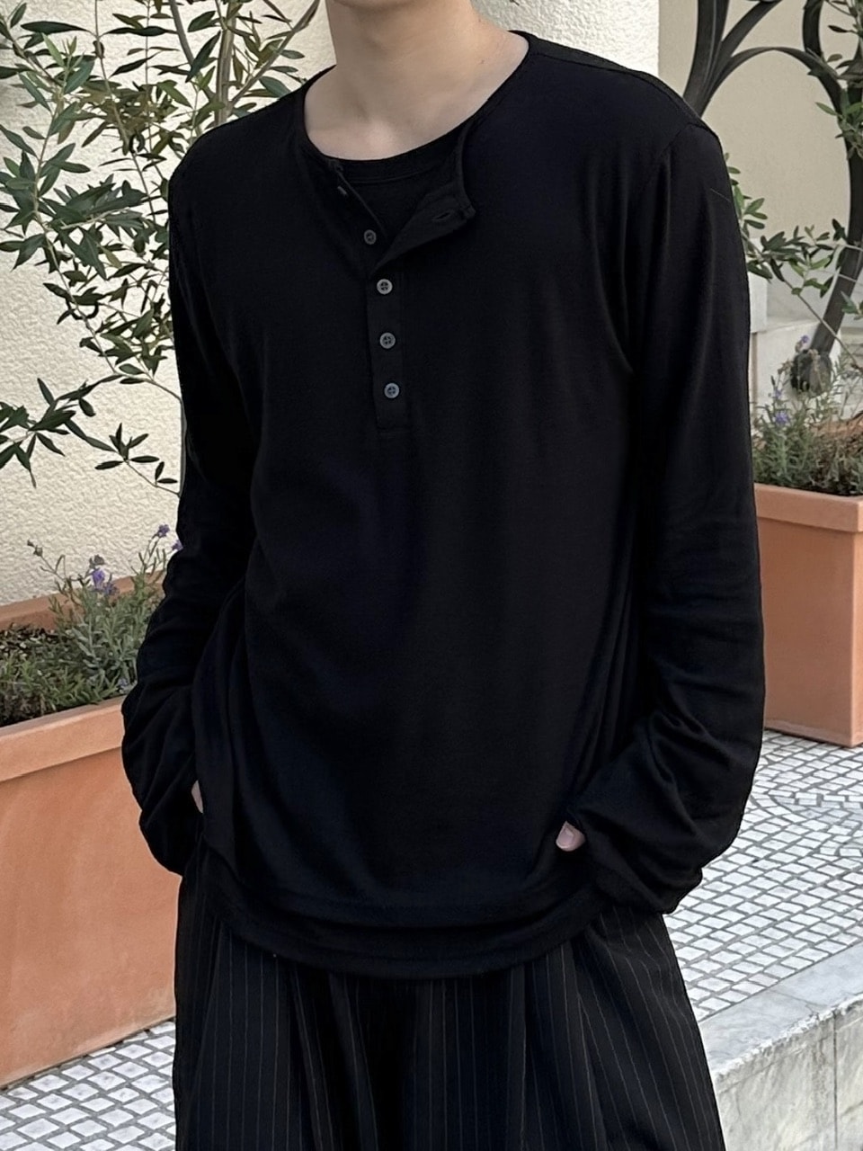 優里 ベテルギウス 長袖Tシャツ ブラック Mサイズ 大阪店WEB限定【Chikashitsu +】layered henry neck long sleeve
