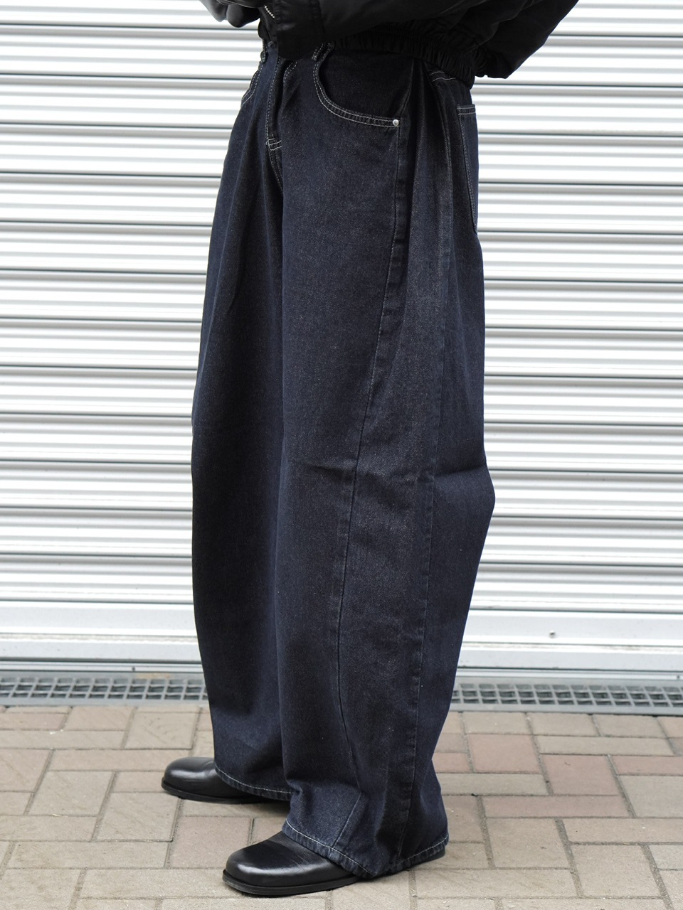 東京店WEB限定受注制【Chikashitsu +】balloon wide denim pants / 【チカシツプラス】バルーンワイドデニムパンツ (2color)