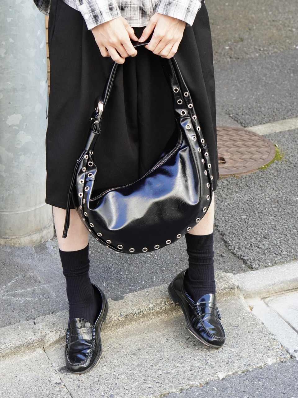 ぽんです。 東京店WEB限定受注制【Chikashitsu +】eyelet cross bag | OUR BRAND