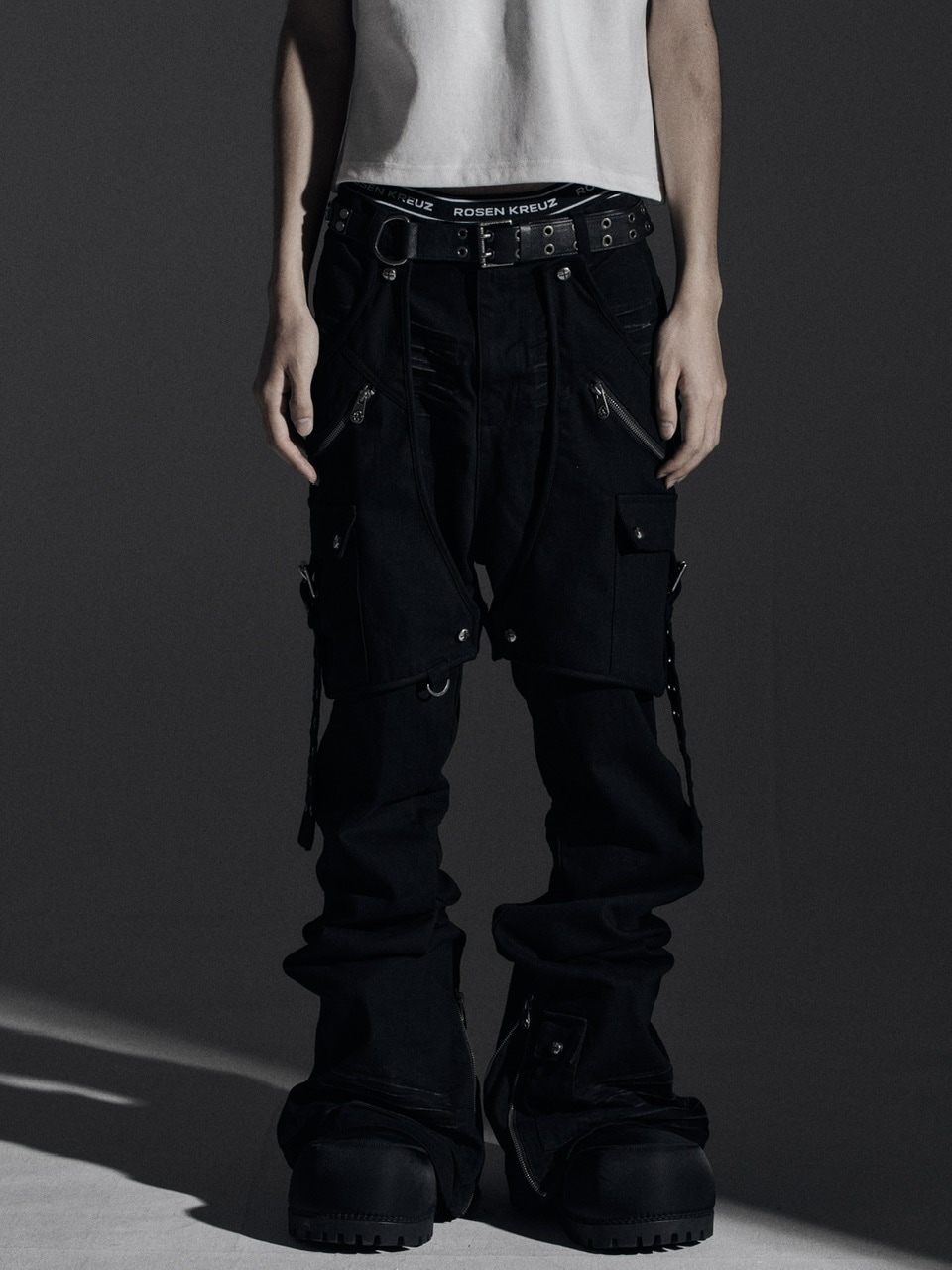 Rosen Kreuz】SIDE BELT DOCKING FLARE PANTS | OUR BRAND,Rosen