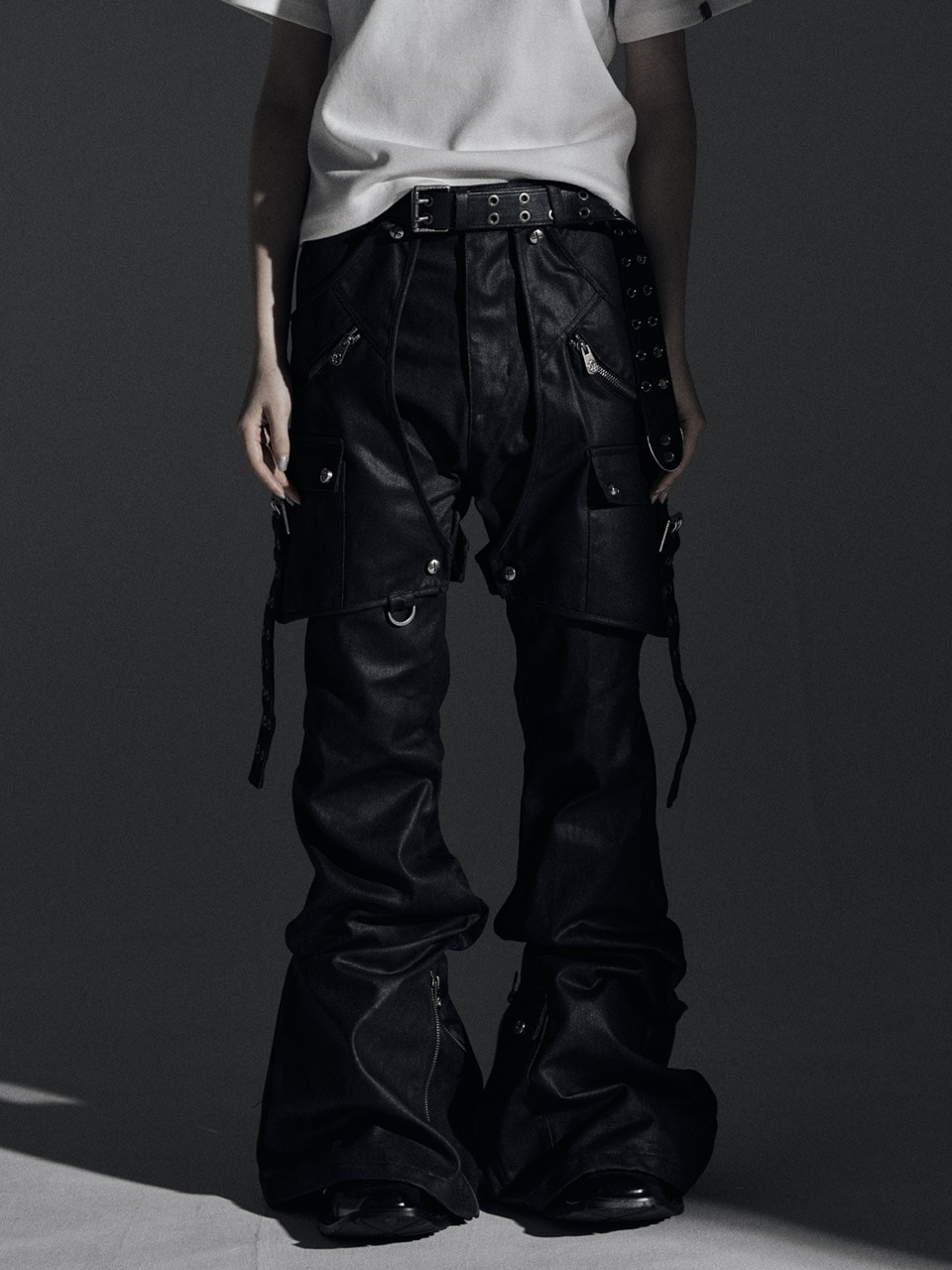 Rosen Kreuz】SIDE BELT DOCKING FLARE PANTS | OUR BRAND,Rosen