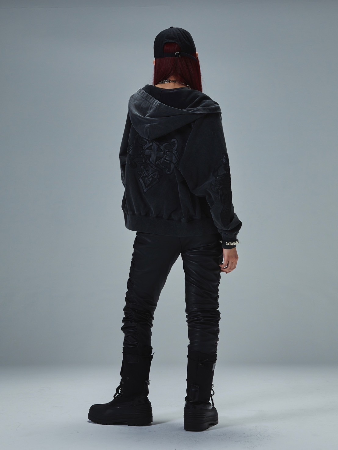 SUPPLIER】DAGGER LEATHER PATCH ZIP HOODIE / 【サプライヤー】クロス