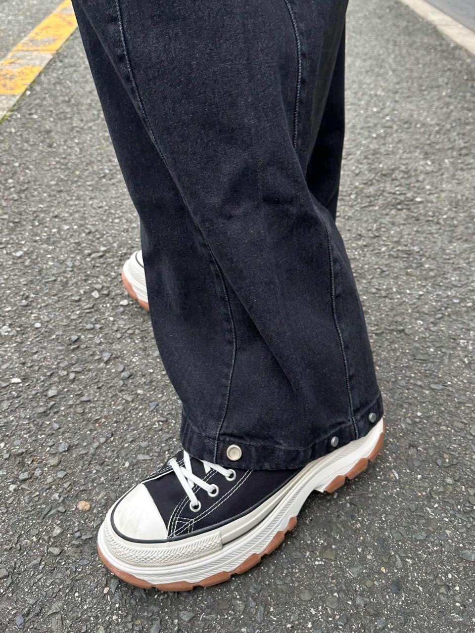 受注制【Chikashitsu +】snap button denim pants (2color