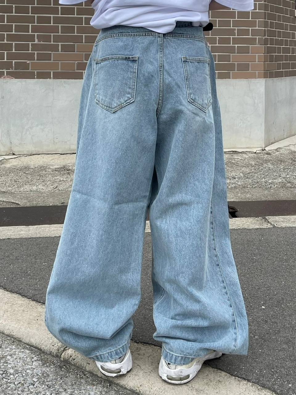 【Chikashitsu +】snap button denim pants (2color)