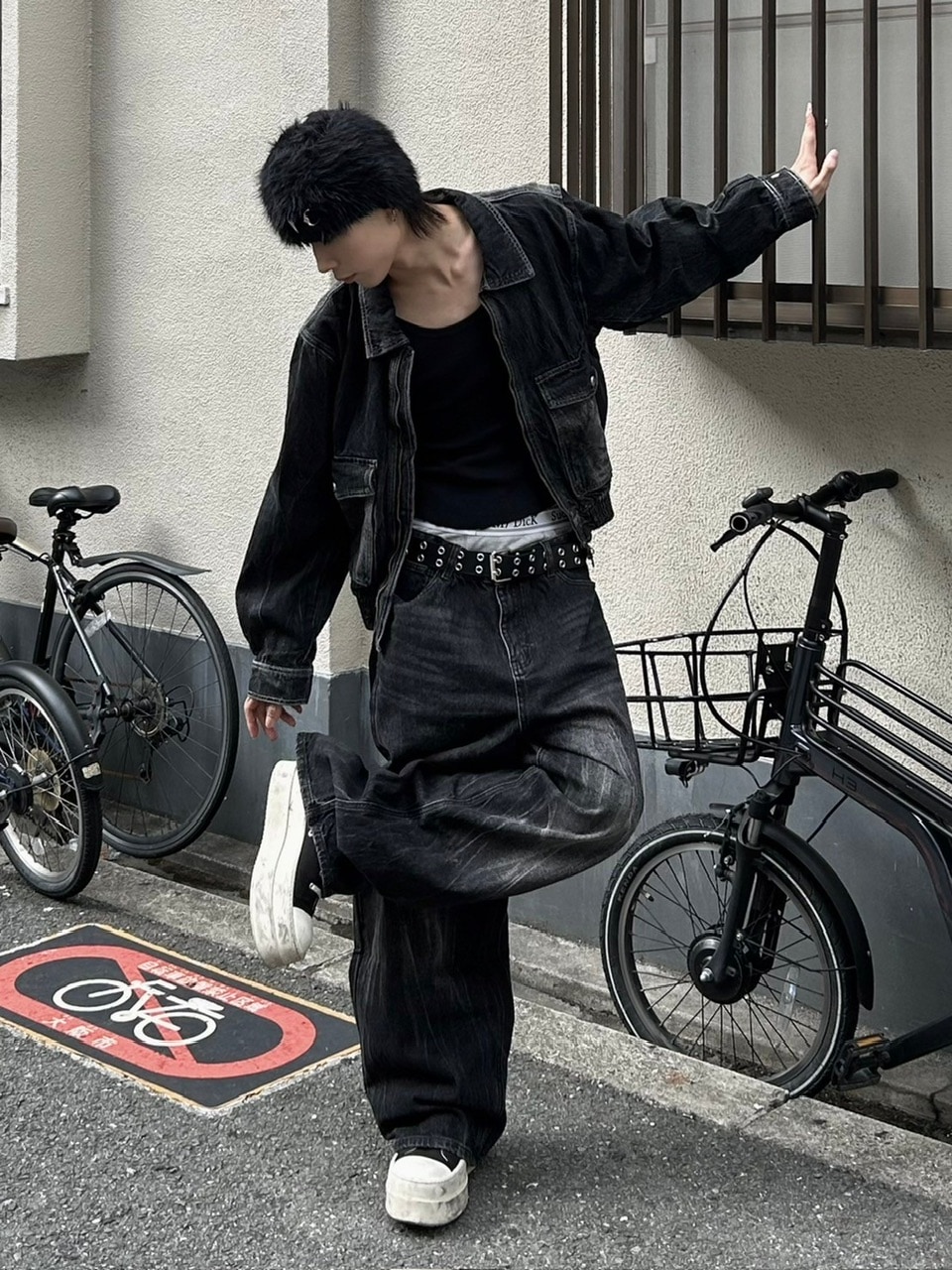 ブラック　パンツ chikashitsu + Chikashitsu +】set up side line track pants (2color