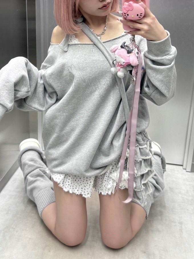 トップス nmtc+ one shoulder beads sweat shirts 受注制【nmtc +】one shoulder beads sweat shirts (3color