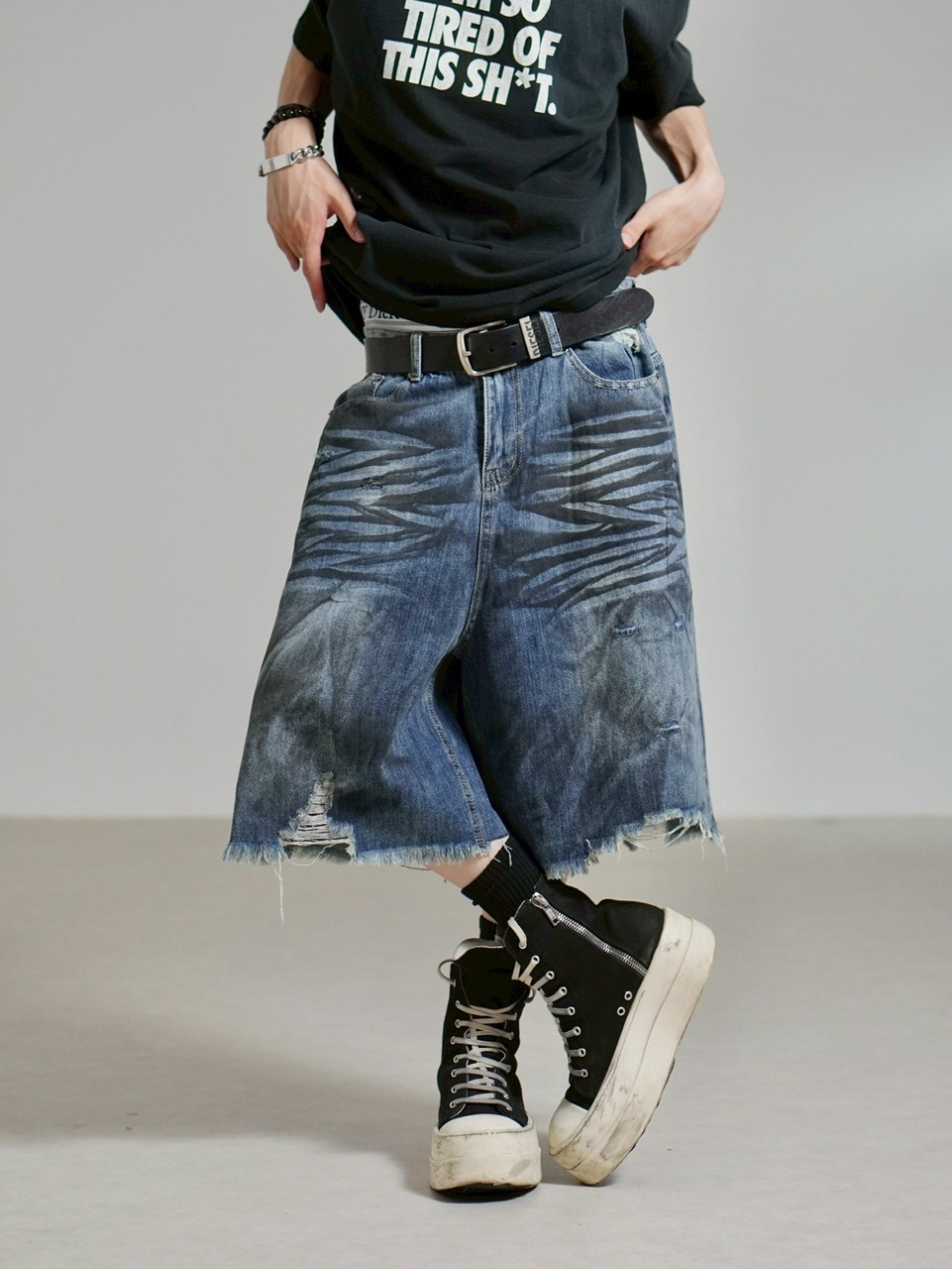 受注制【Chikashitsu +】oiled wash damage bermuda pants / 【チカシツプラス】オイルドウォッシュダメージバミューダパンツ (2color)