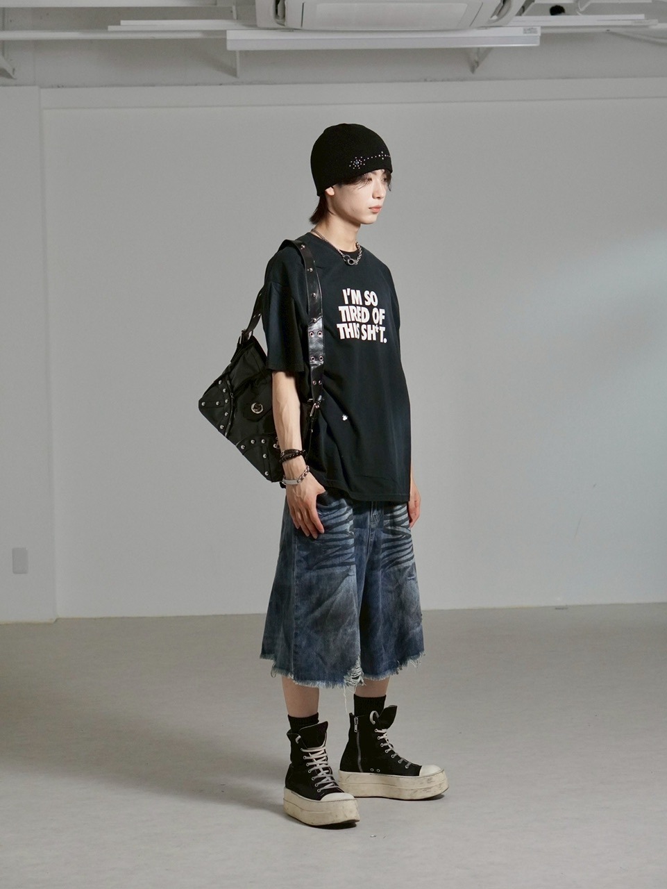 受注制【Chikashitsu +】oiled wash damage bermuda pants / 【チカシツプラス】オイルドウォッシュダメージバミューダパンツ (2color)