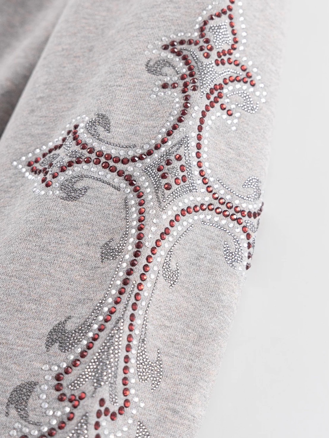 SUPPLIER】RHINESTONE CROSS SLEEVE ZIP HOODIE / 【サプライヤー