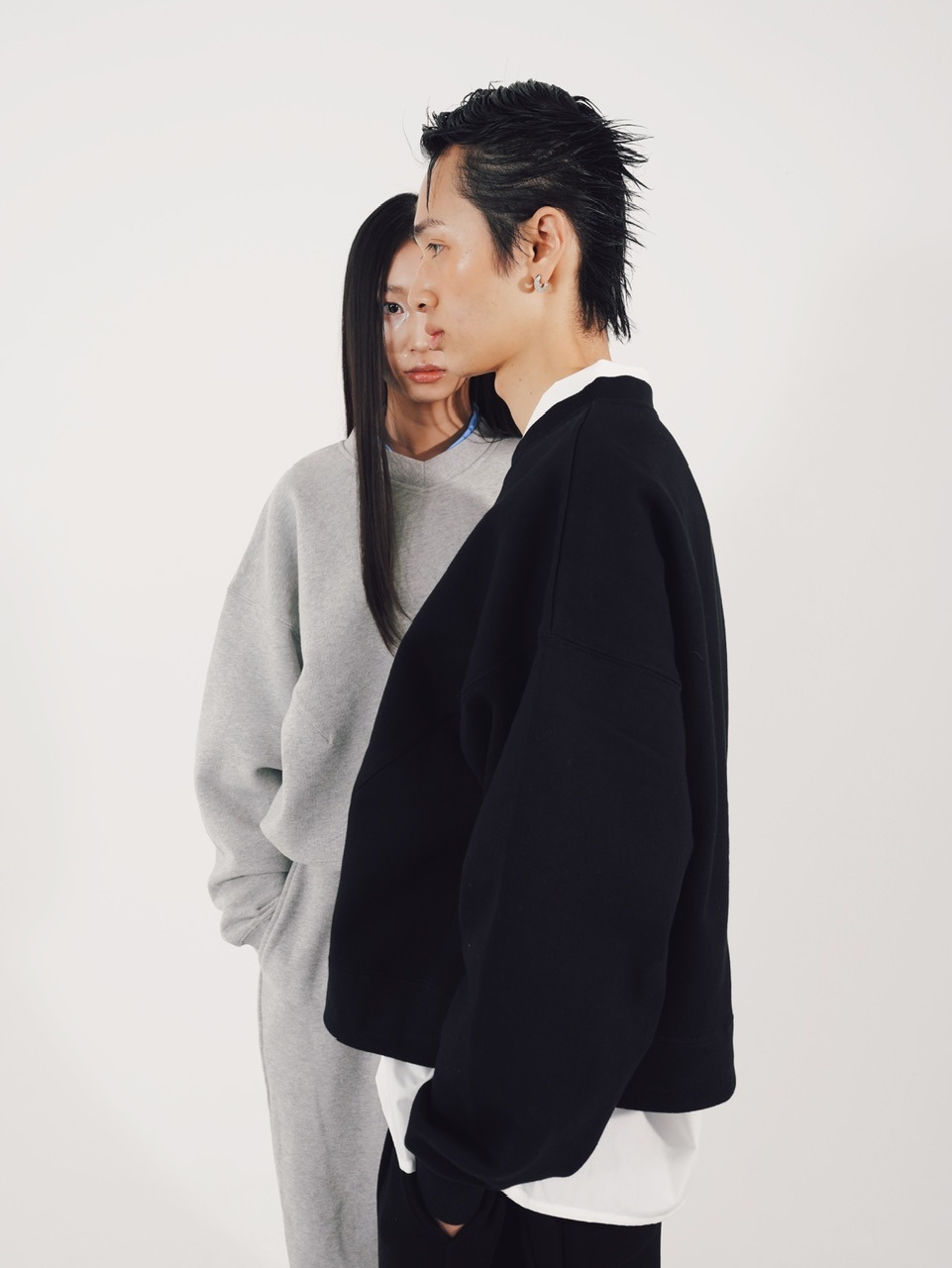 CS】cropped vneck sweat shirt (black) | OUR BRAND,Chikashitsu +,CS