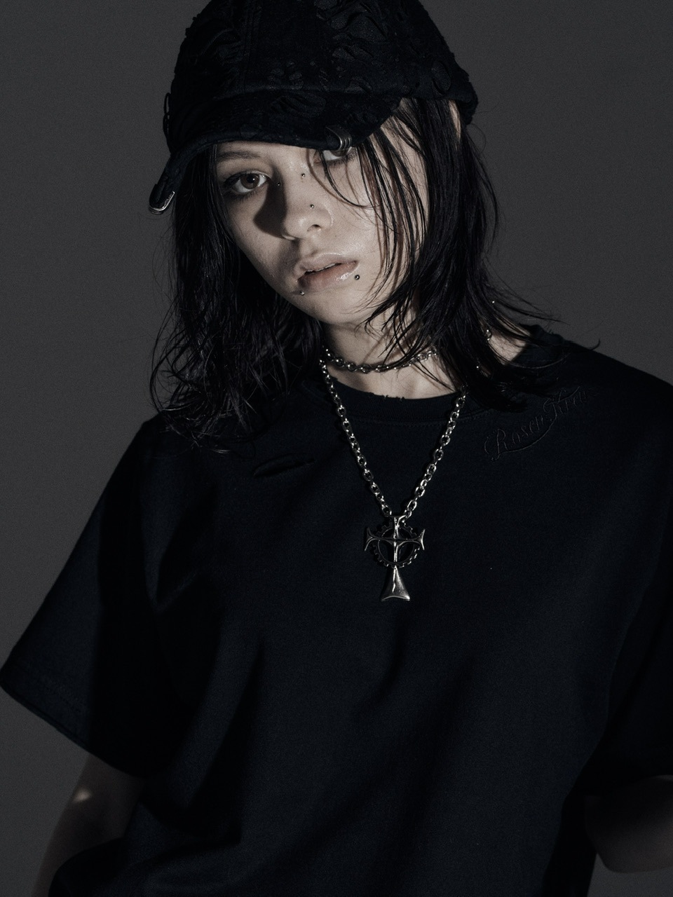 【Rosen Kreuz】BOXY FIT LAYERED DAMAGE TEE