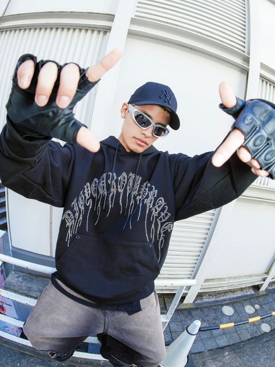 【DIG YOUR OWN GRAVE】DYOG CLUB rhinestone hoody