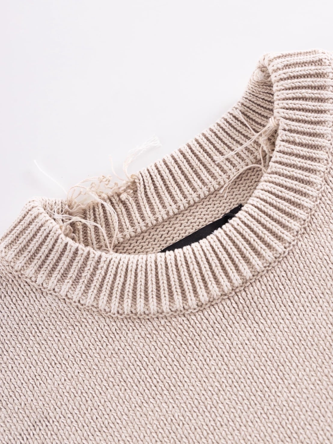 SUPPLIER】DISTRESSED CROSS LEATHER PATCH CREW KNIT V2