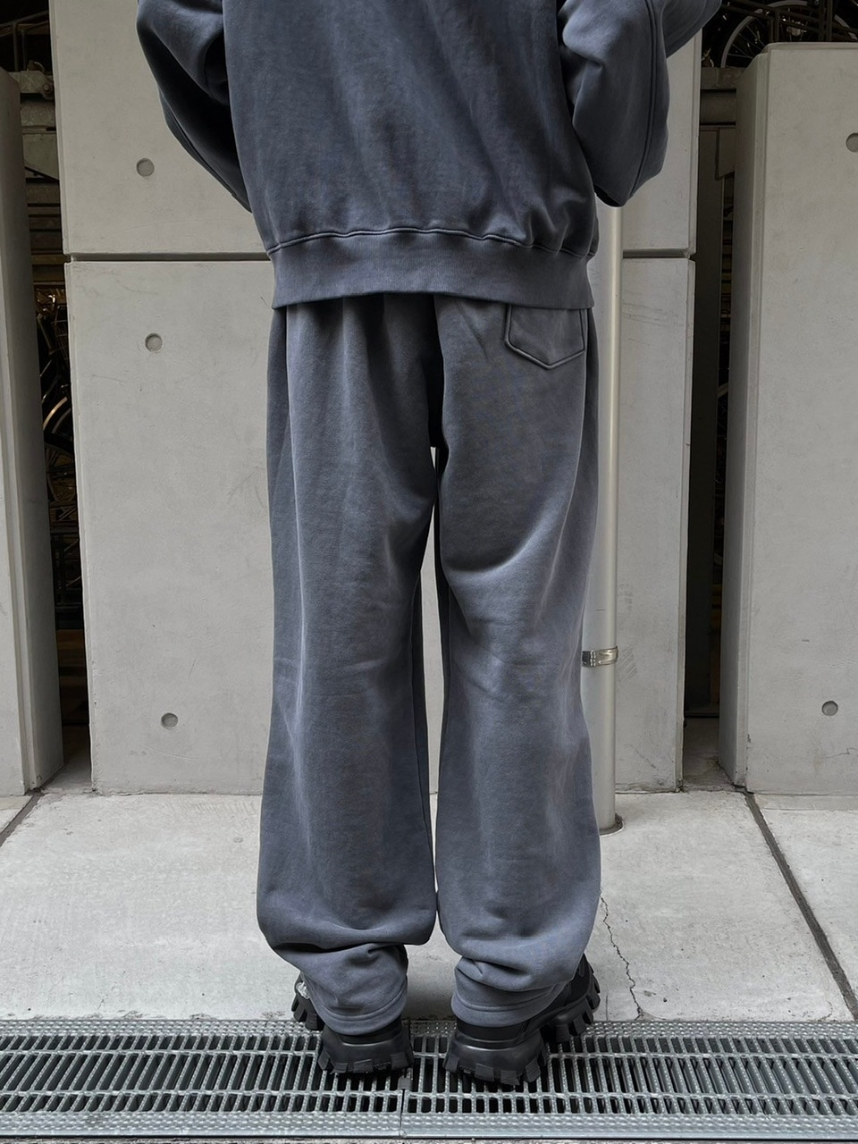 受注制【Chikashitsu +】unisex pigment wash string sweat pants (4color)