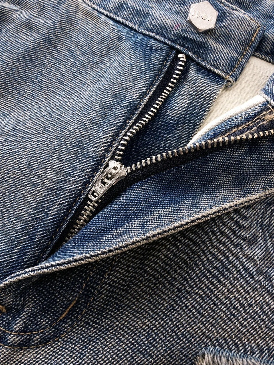 【The Boy Has No Patience】 デニム The Boy Has No Patience】LUMINOUS DAWN GRAFFITI JEANS / 【ザ