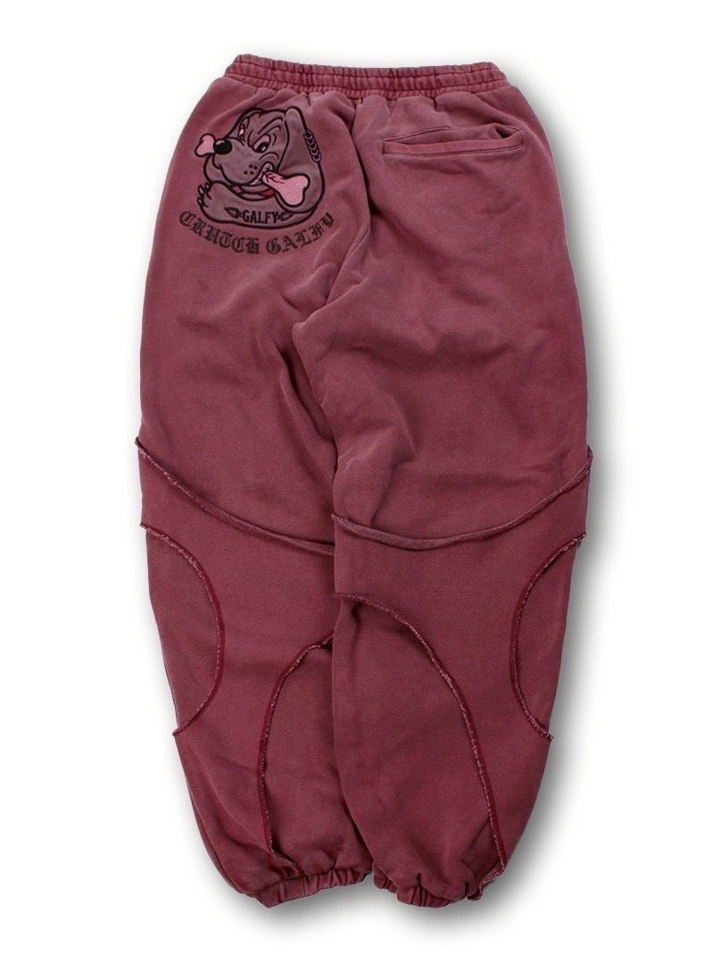 【GALFY】穴の向こうにわんちゃんスウェット