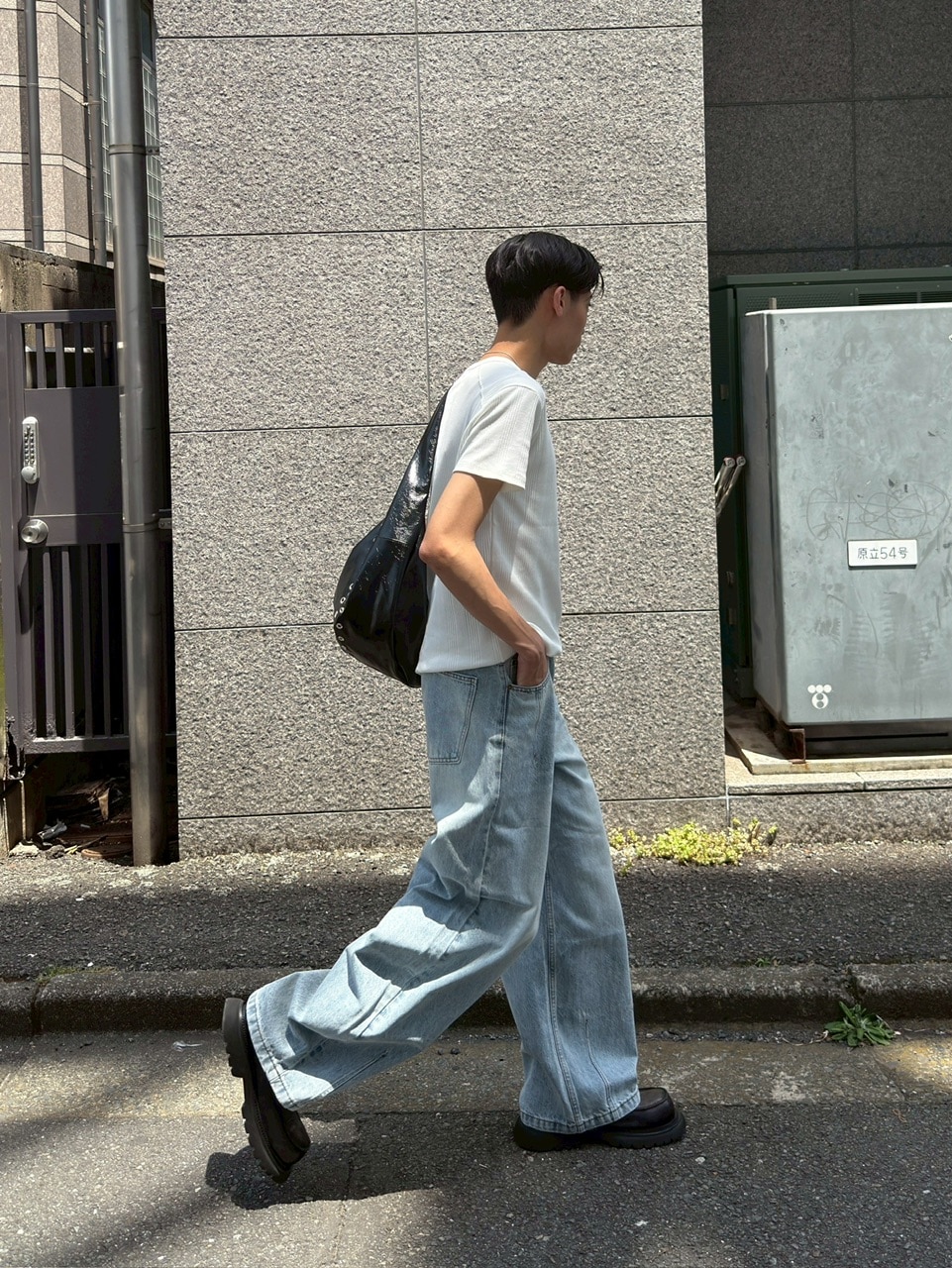 東京店WEB限定受注制【Chikashitsu +】barrel leg jeans | OUR BRAND